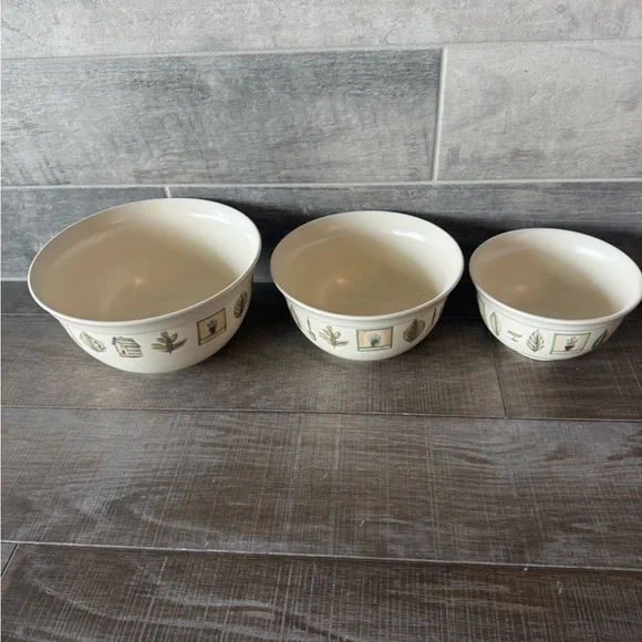 Vintage Pfaltzgraff Naturewood nesting bowl 9.5X5” / 8X4” / 6.75X3.5” set of 3